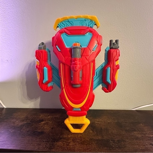 Nerf Marvel Avengers‎ Mech  Role Play Iron Man Strikeshot Gauntlet on Wrist - Picture 1 of 4